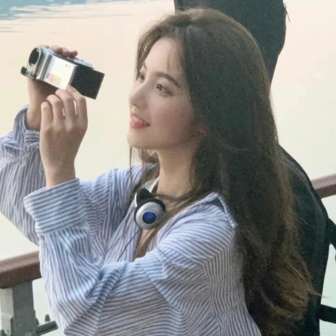 黄阿丽:单身女士